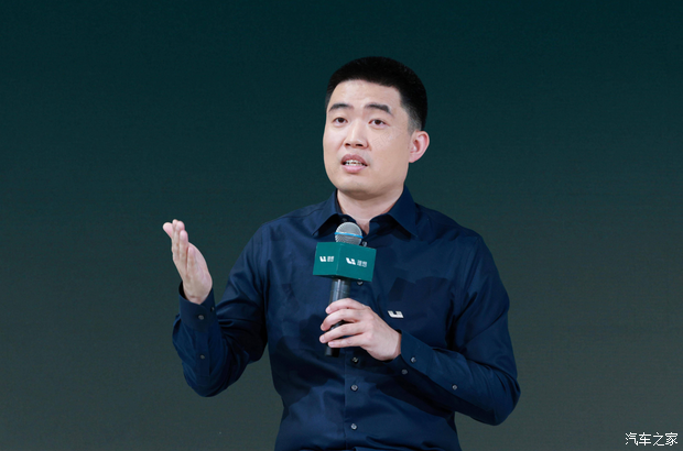 业绩大涨/股价猛跌，蔚小理的“水”太深！